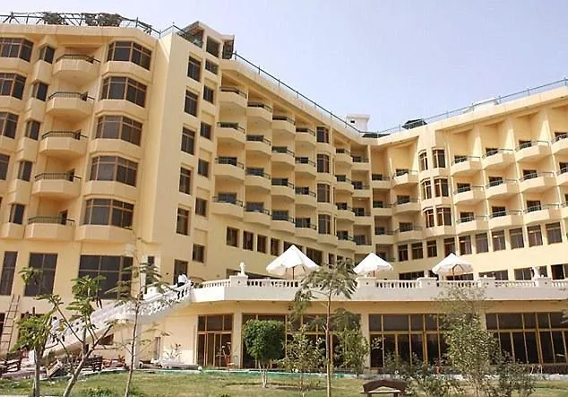 Amerotel Les Rois Resort 3*